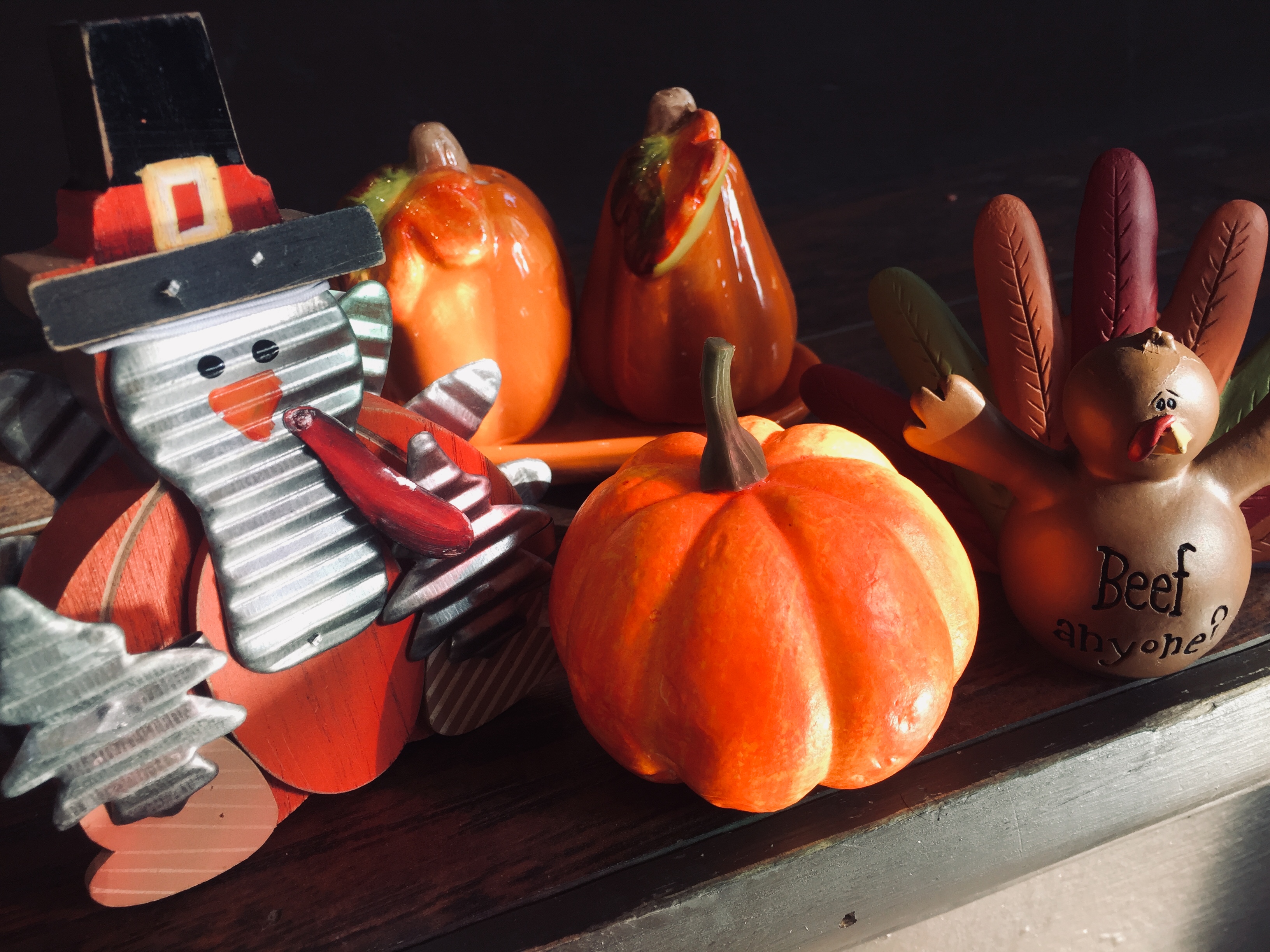 thanksgiving and halloween decor